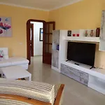 Casa Montaña De *